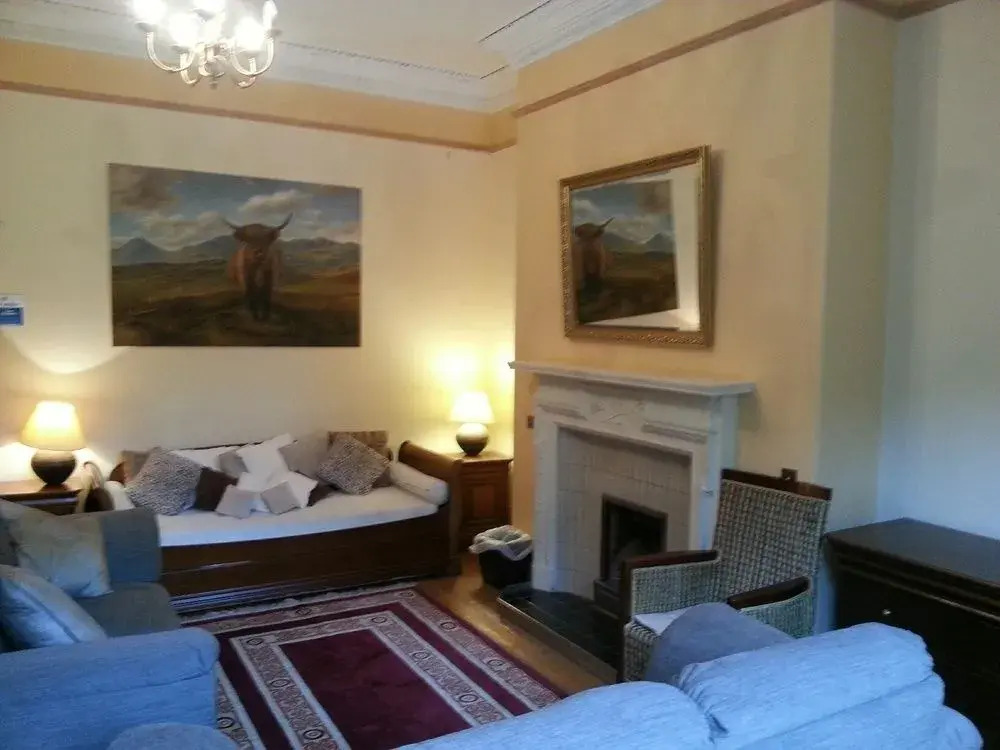 15 Merchiston Gardens