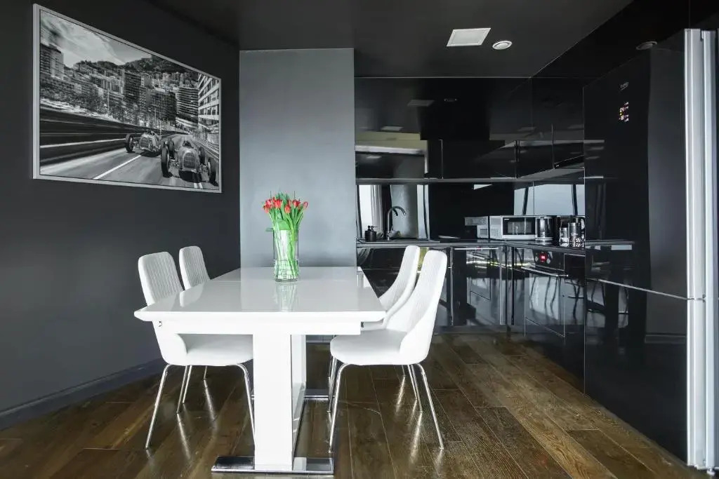 30th+ Floor Apartments in Sky Tower
