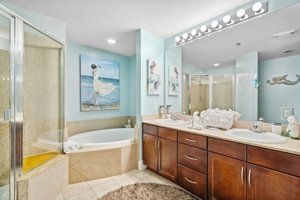 Laketown Wharf 1331