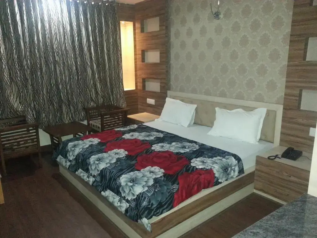 OYO 11629 Hotel Sunshine Inn