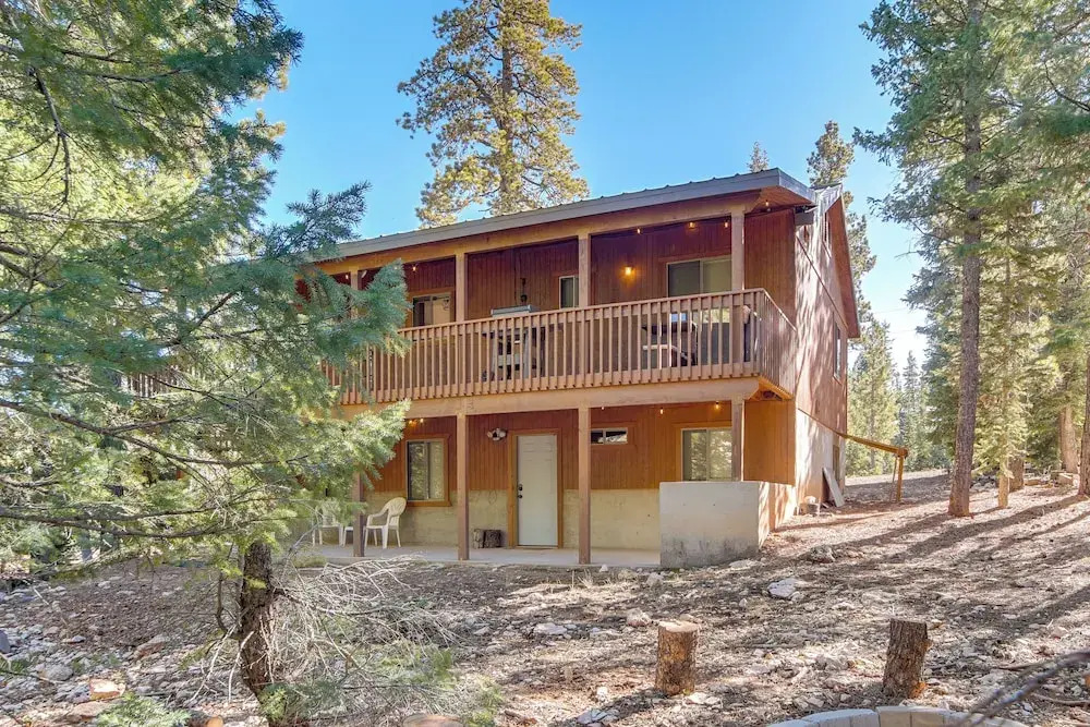 Zion Waterfront Escape: High Noon Hideaway!
