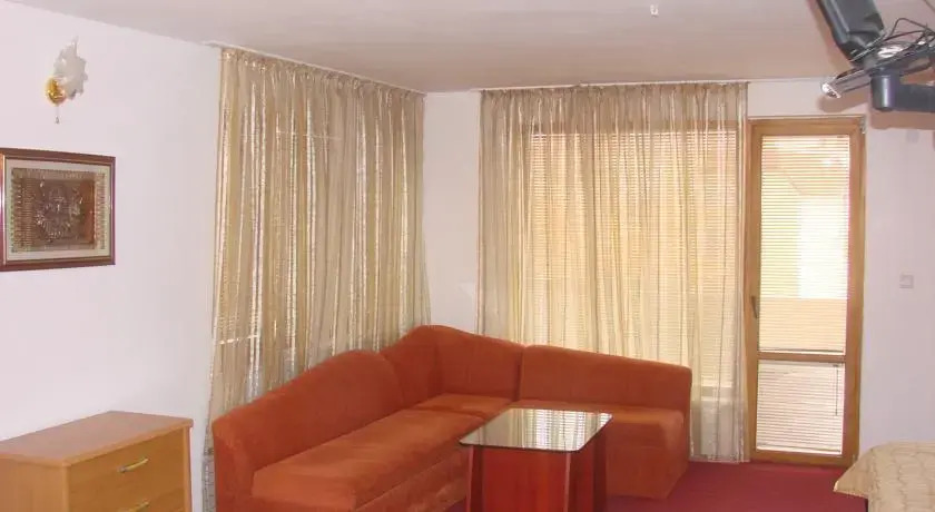 Family Hotel The Golden fish