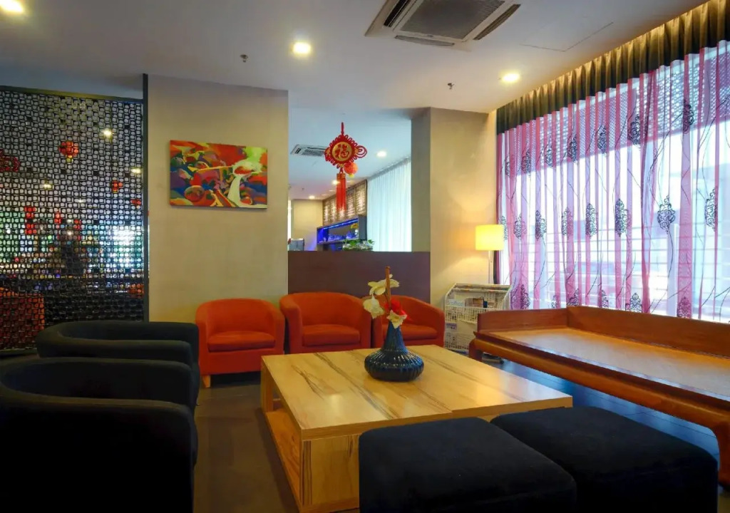 Borneo Vista Suites Hotel