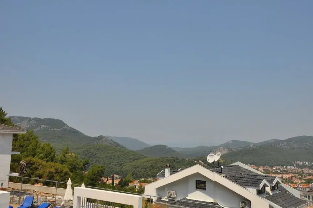 Angel Prestige Villa B by Angel Rentals