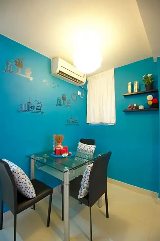 WC Downtown 3-bedroom Apartment MTR Downstairs 14C