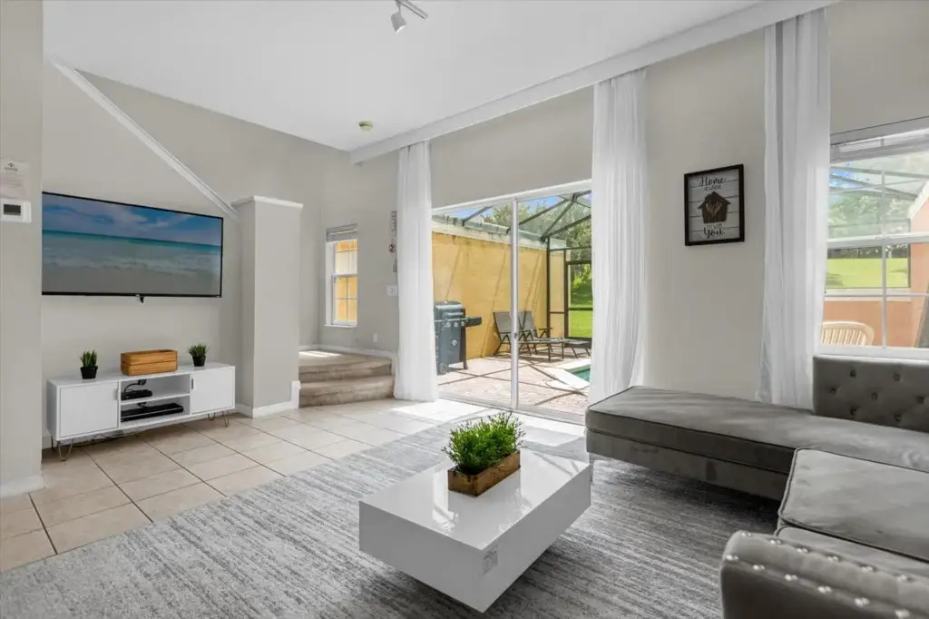 3 Bedrooms 25 Bathrooms Encantada 3122 Yl