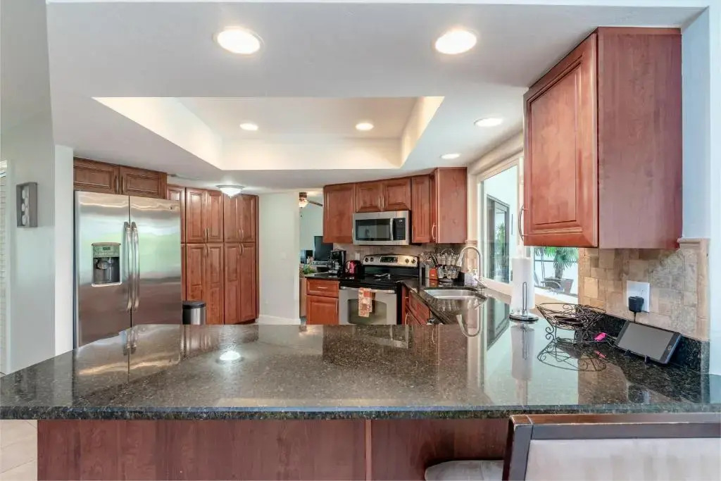 Short Walk to Maple Beach Access I 3/2 w/ Heated Pool