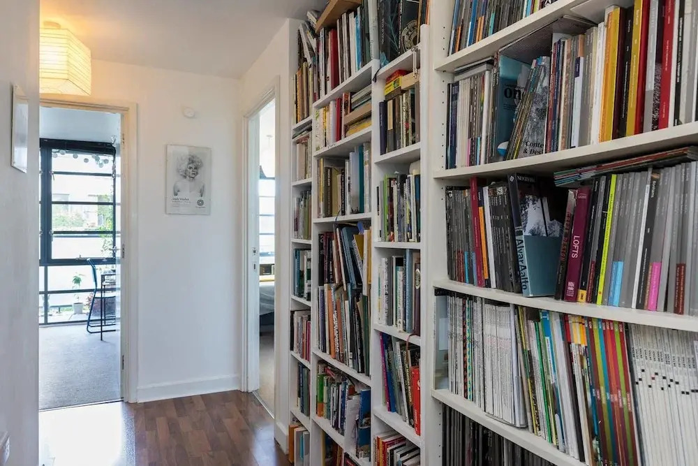 Stylish 2bed 2bath w/ Tasteful Decor & Canal Views