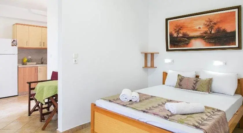 Alexandros Hotel Apartments