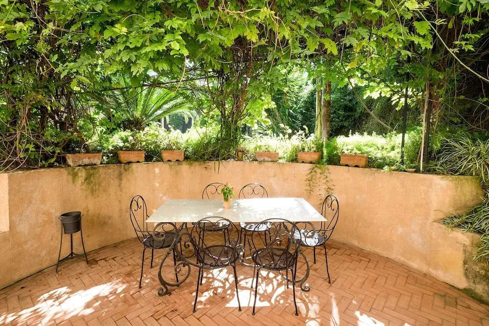 Suitelowcost Villa Bagheria