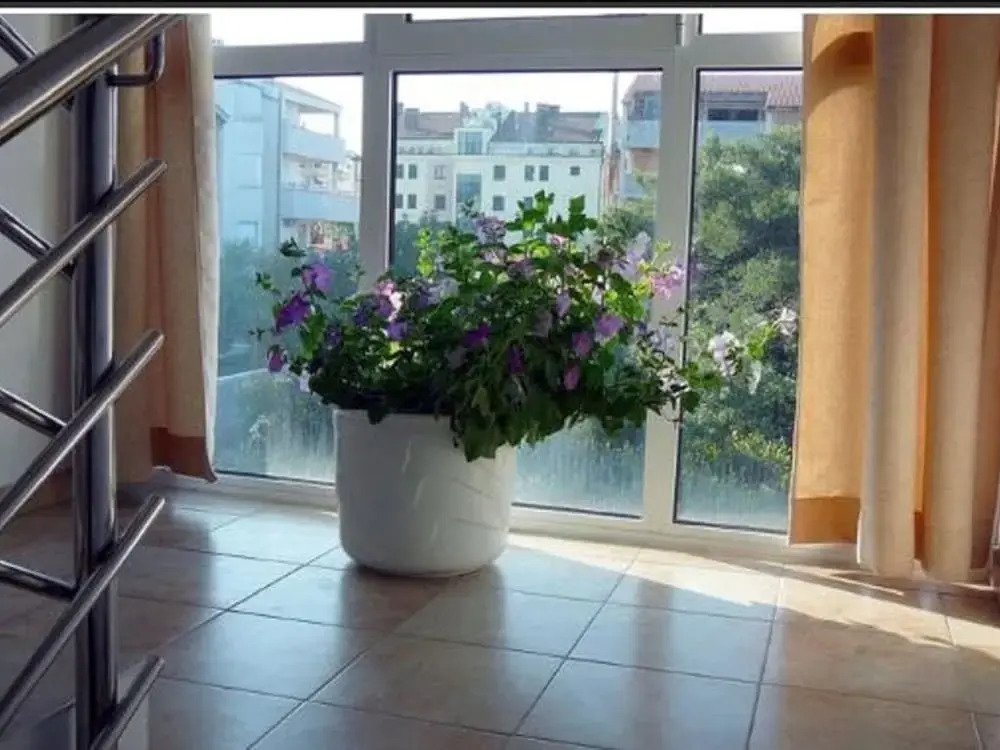 Cosy Apartment in Zadar With Balcony