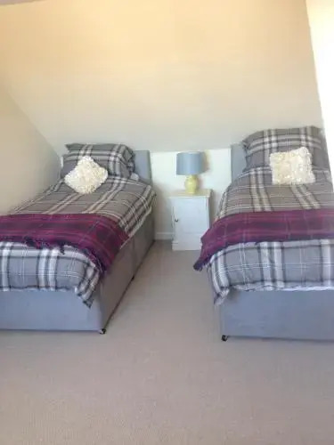 Acorn Apartment