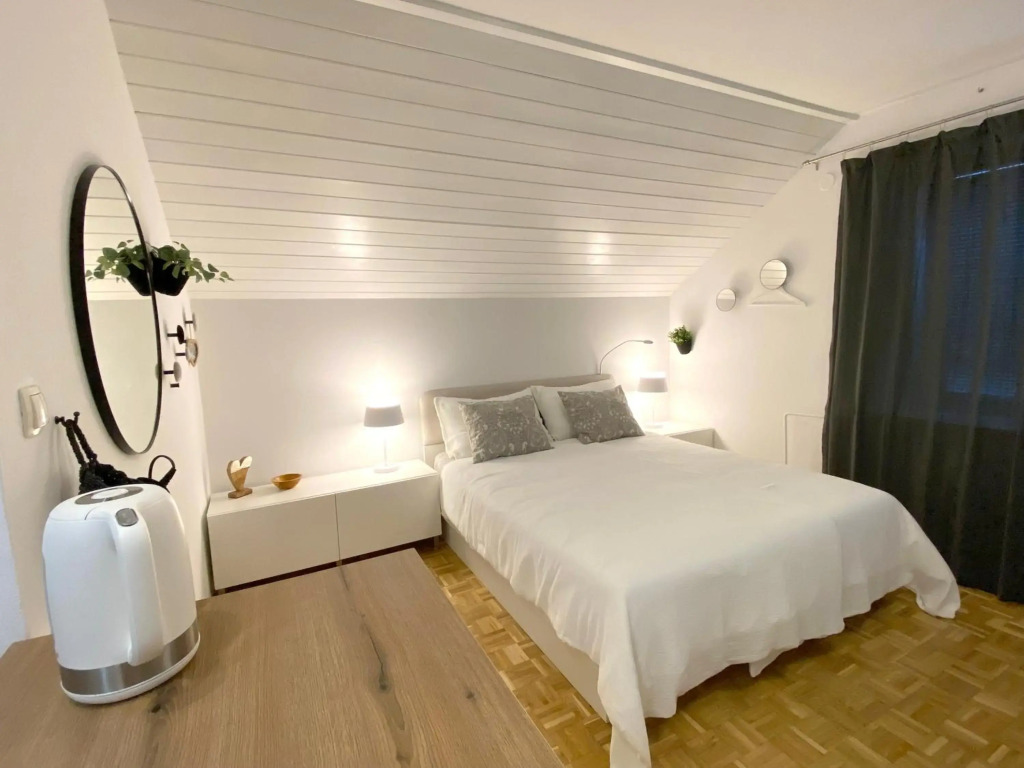 Studio Tara with balcony