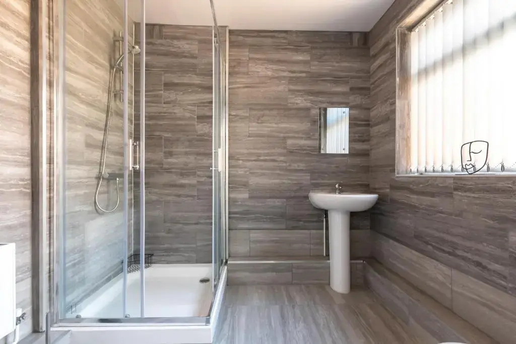 Tanzanite - 5 Bedroom House / Sleeps 10