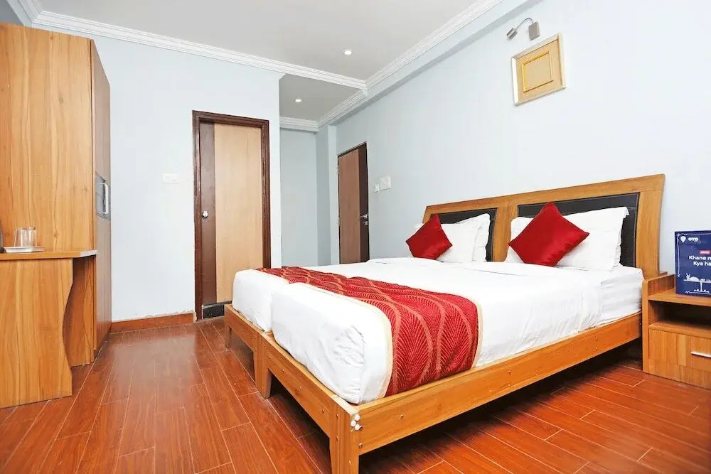 Hotel Svm Grand By OYO Rooms