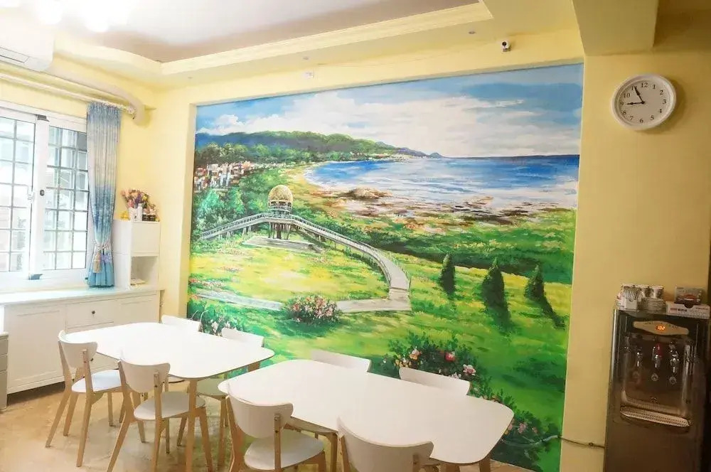Holby No.8 Elevator Homestay