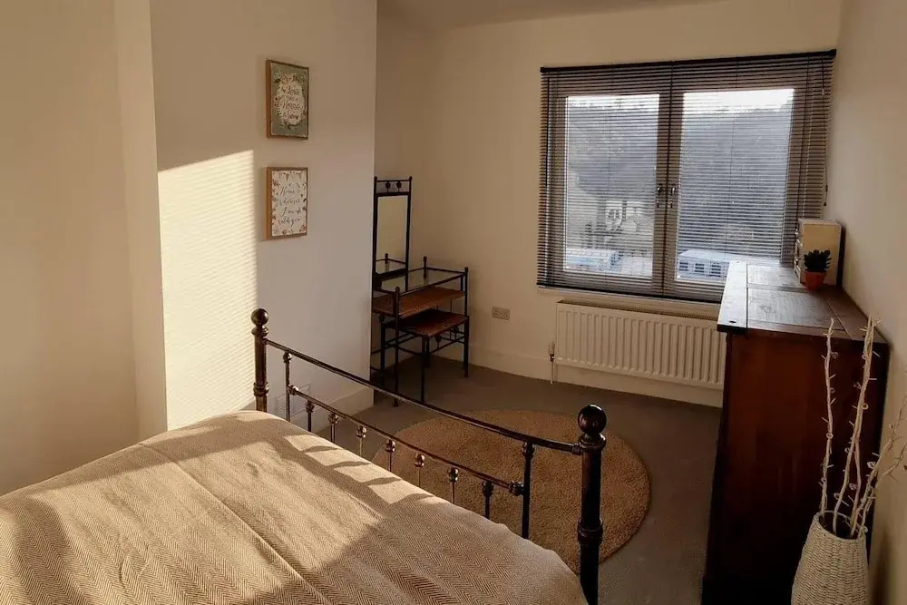 4 Bed Townhouse-sleeps 7-garden-pets-valley View