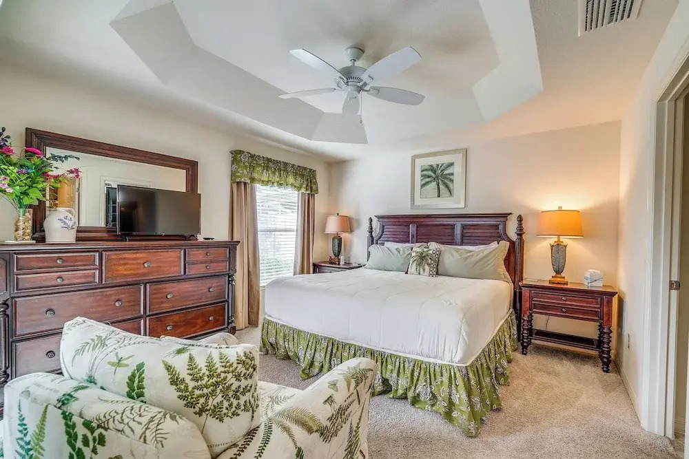 Screened Lanai & Grill: Home in The Villages