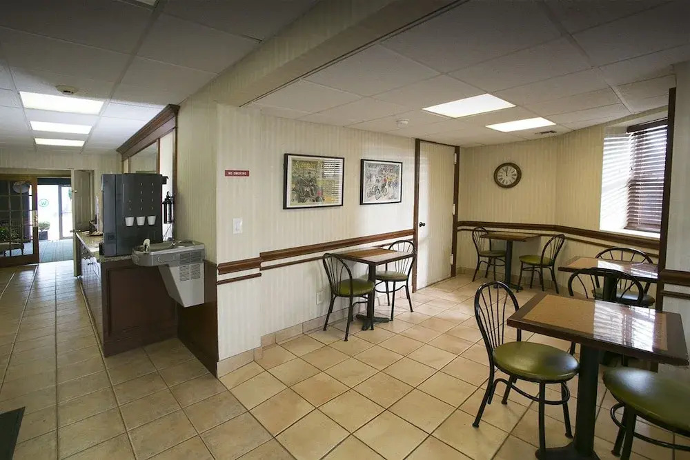 Whitman Motor Lodge