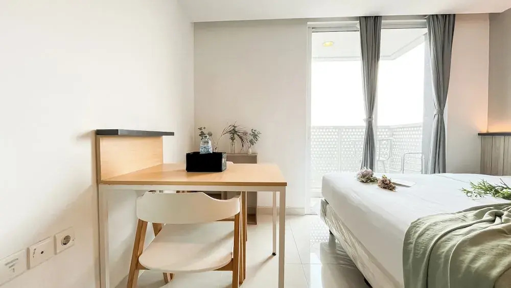 Spacious Studio Apartment West Vista Near Rawa Buaya Station