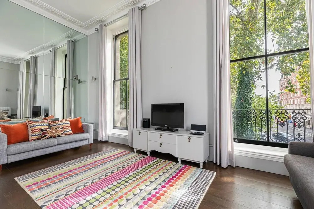 Stunning 1-bed flat near Bayswater, West London