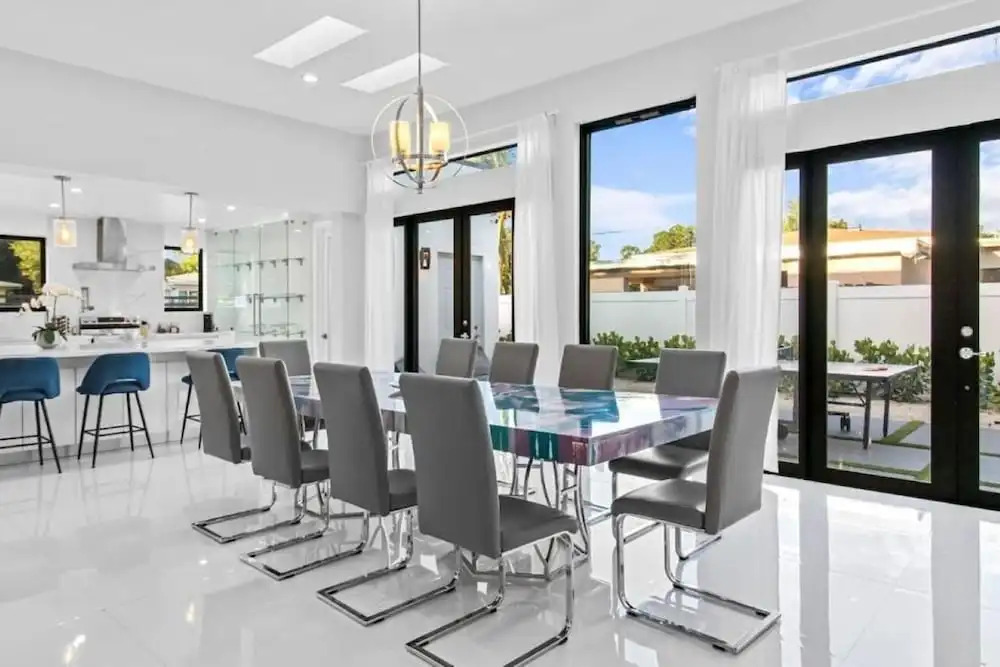 Luxury Miami Stay by Glam Homes