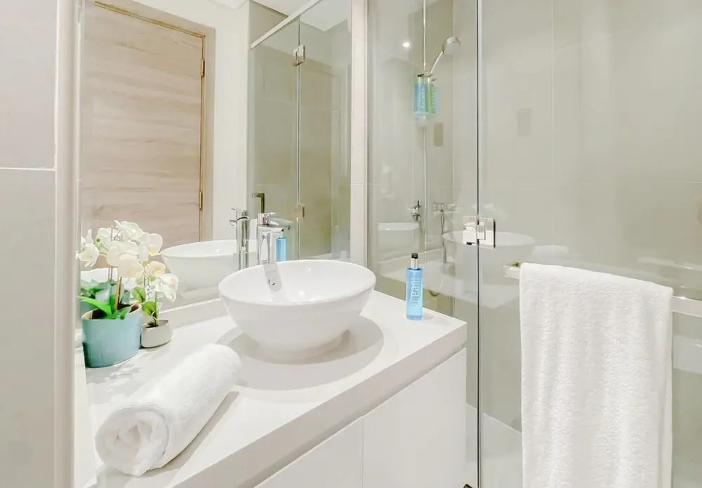 Bnbmehomes Beautiful Lake View Studio Near Marina