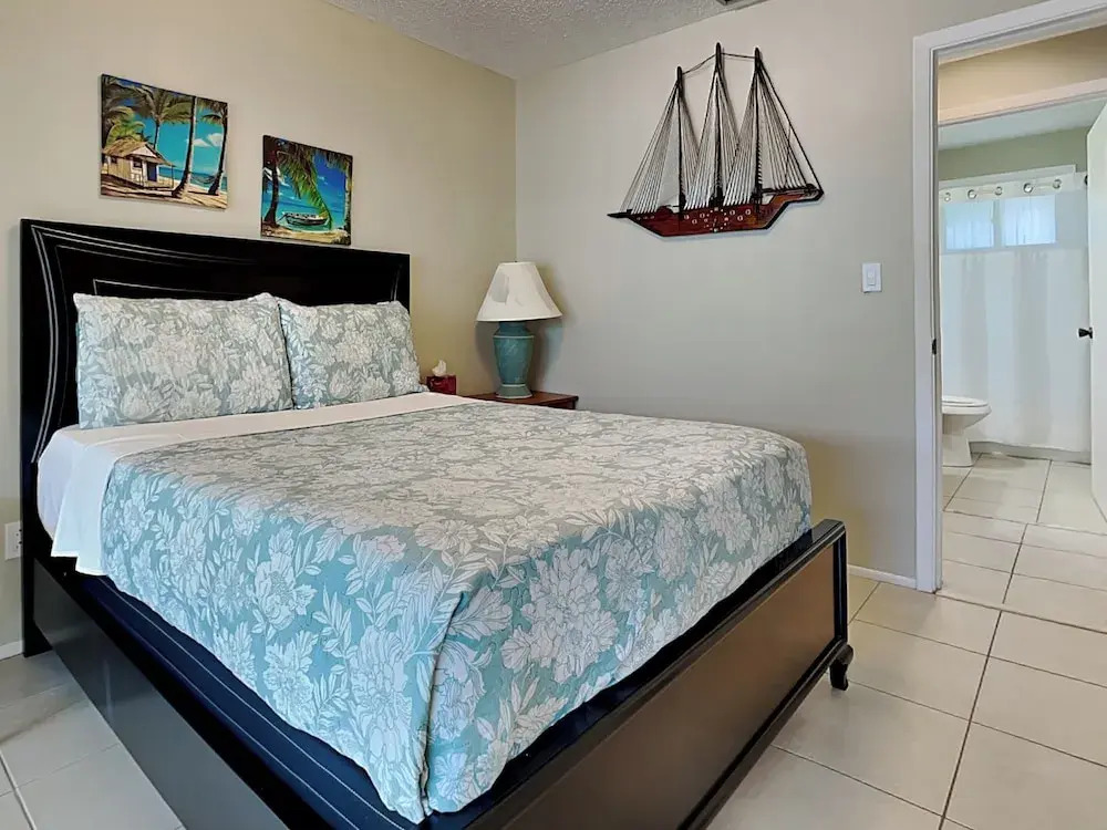 Shore Haven Unit 5A by Distinctive Beach Rentals