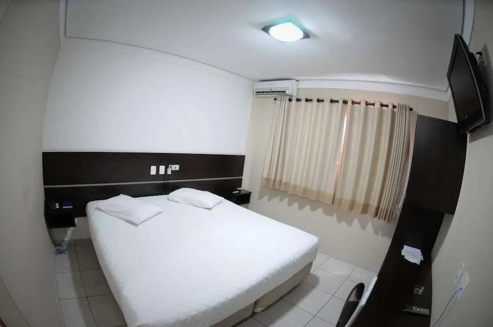 Cristal Palace Inn