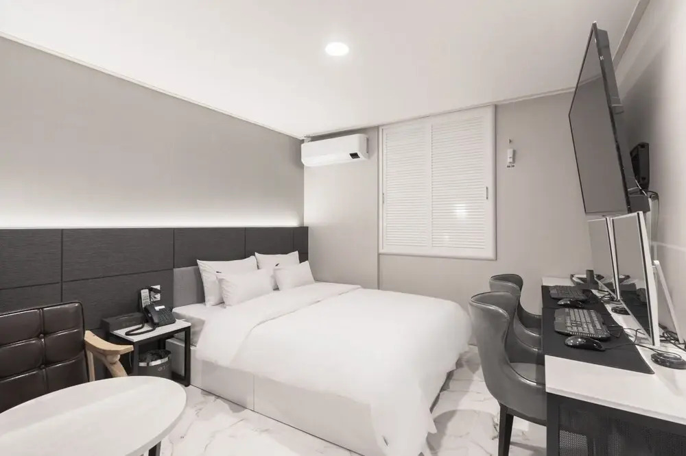 Zam Hotel(천안 호텔 잠)