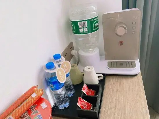 Zhengzhou Jujing Hotel
