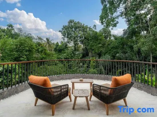 Villa Gayatri Sindu by BaliSuperHost