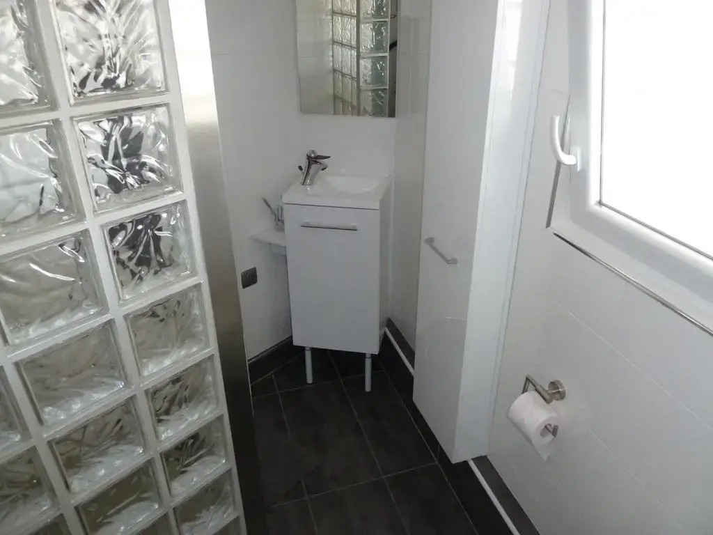AS14629 - P2 Mezzanine avec vue mer latérale, dans une résidence sur plage avec parking privé