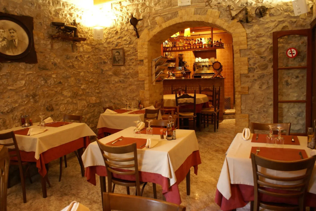 Fonda Mitjà