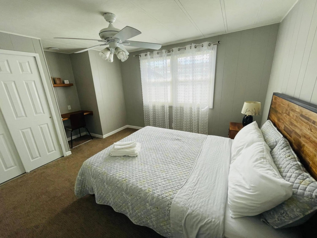 Pet friendly 3 bedroom single family house