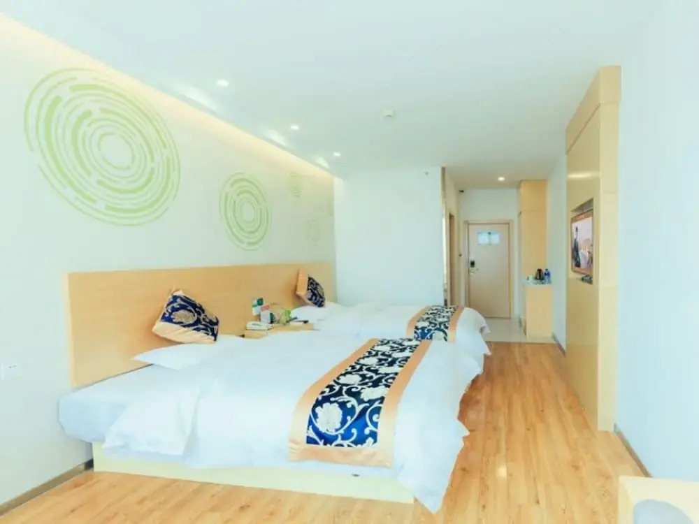 Greentree Inn Shanghai Fengxian District Nanqiaoxincheng Metro Station Express Hotel