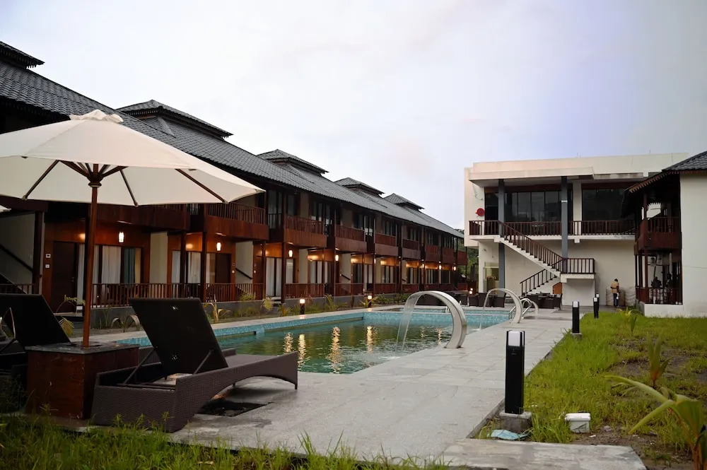 Ile Bay Resort
