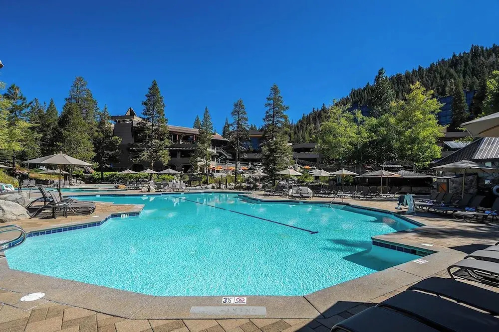 Sweeping Views & Access to Slopes: Everline Condo