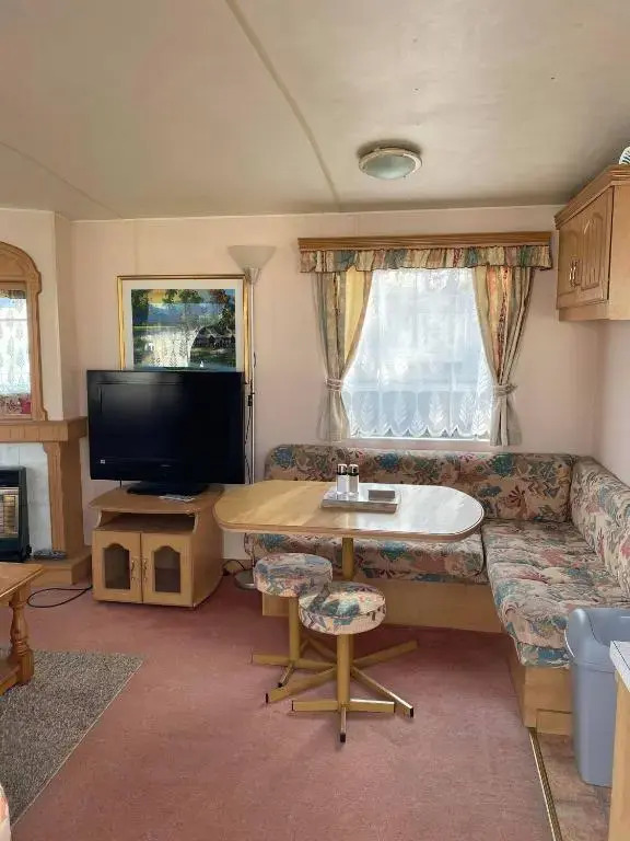 G4 Holiday Caravan