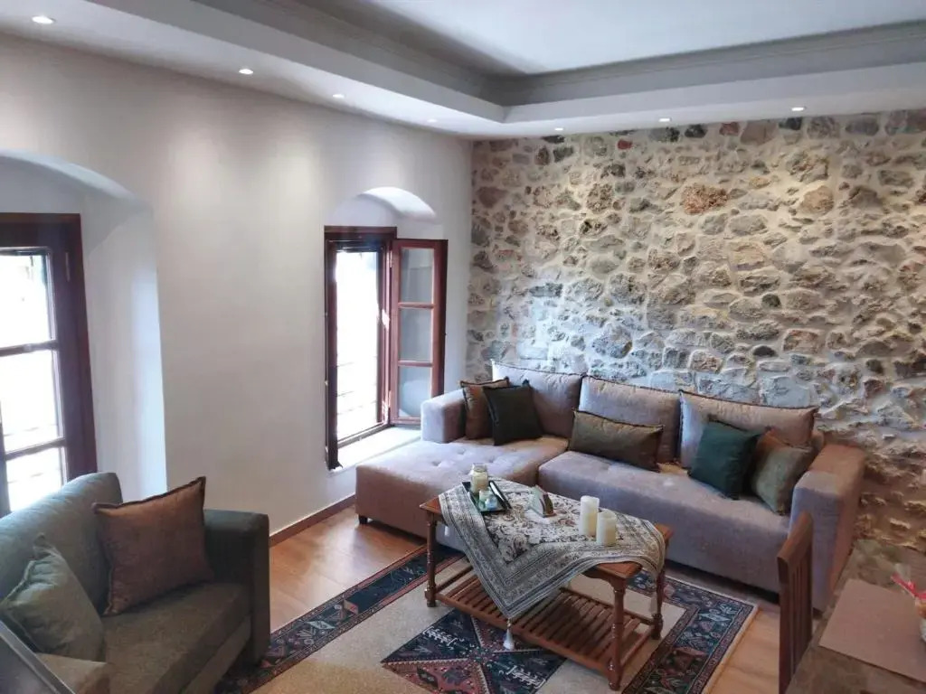 Tsolakis Luxury House