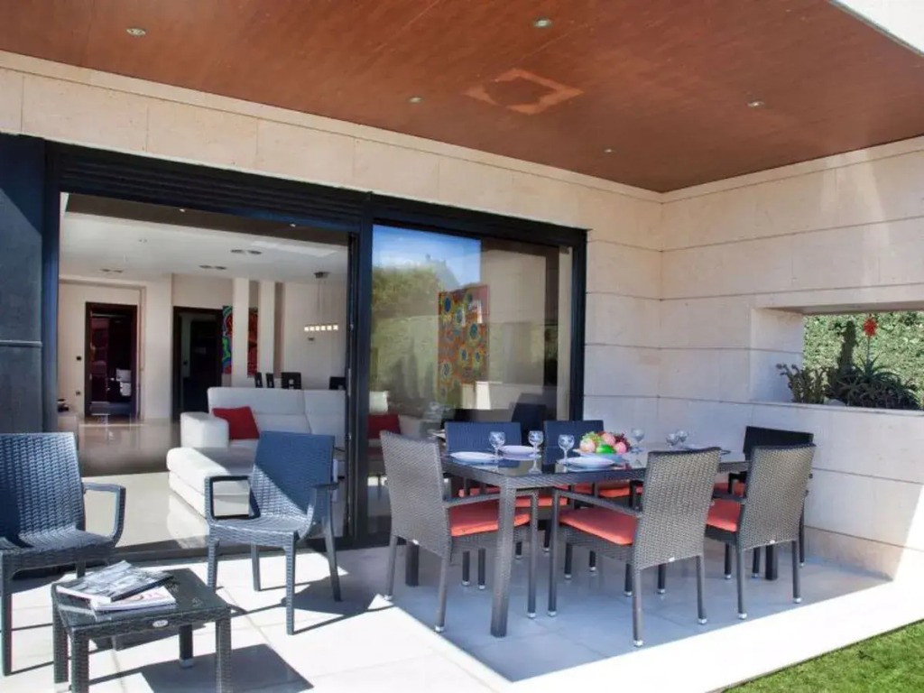 House Rubi Calonge