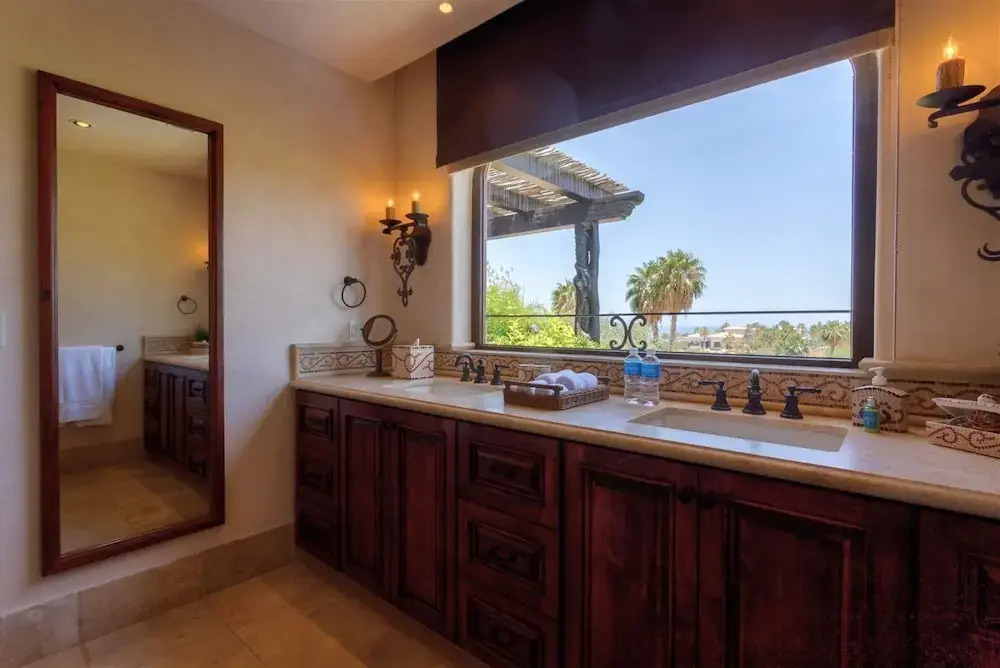 Casa de la Familia 7 Bedroom Contemporary Hacienda Style at Discounted Rate!