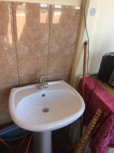 Hostel Temuri