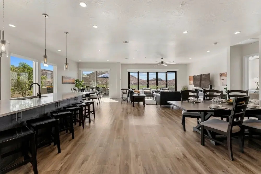 Coral Rock Vista 8 Bedroom Townhouse