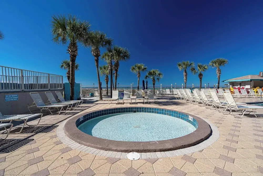 Turtle Love Resort Amenities & Ocean Views!