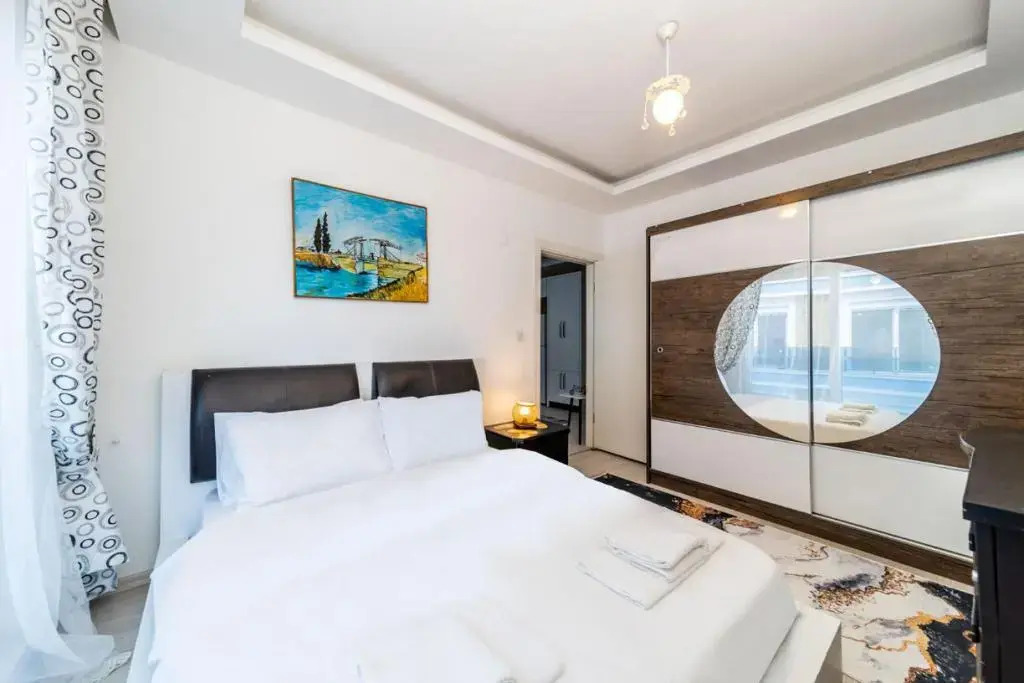 Business-friendly Flat Close to Beach in Konyaalti