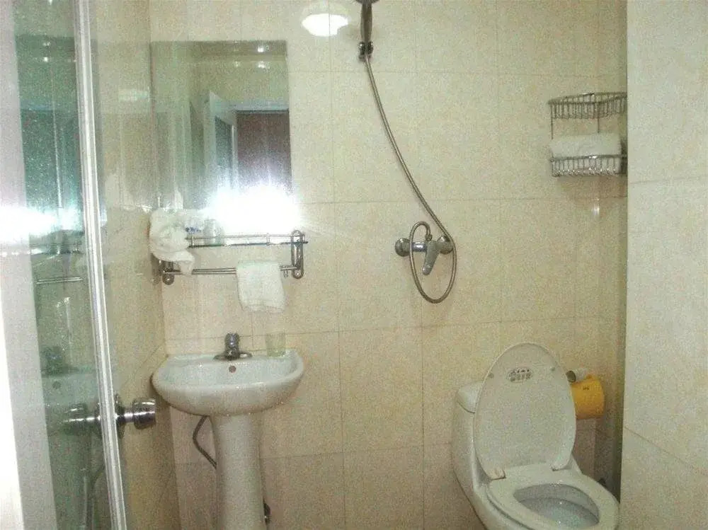Guorui Baijie Hotel