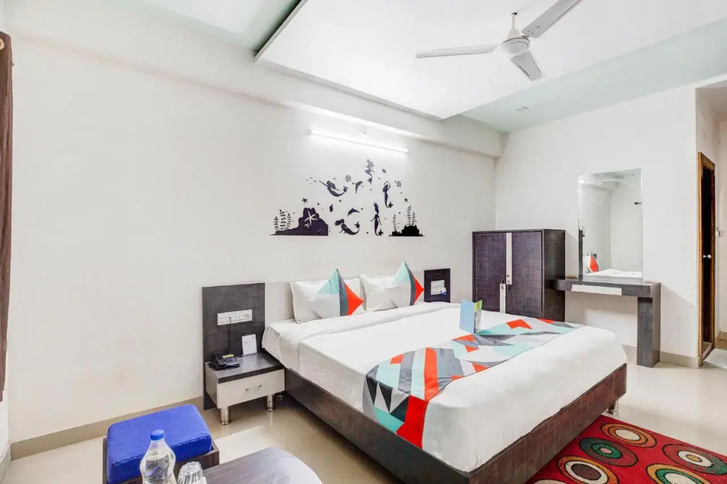 FabHotel Himanshi