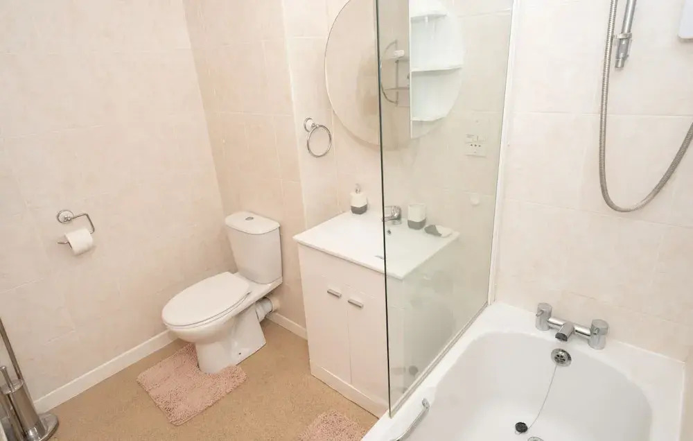 Luxury and Spacious Flat for 6 in the City Centre