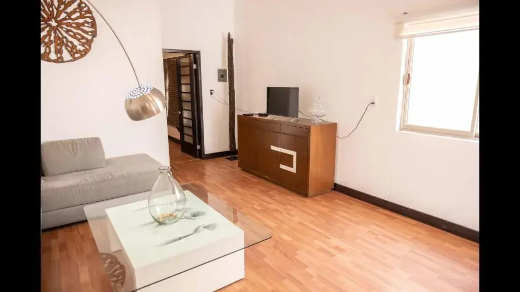 4 Master Suite for 2 People